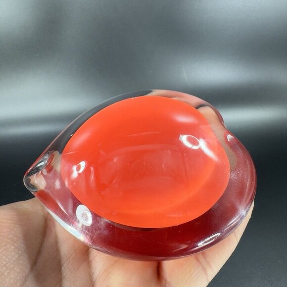Hand Blown Red Heart Glass Paperweight Figurine Cased Heavy Glass Figure VTG - Picture 8 of 16